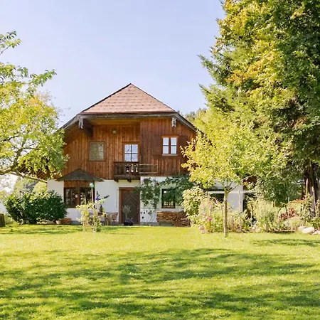 Alpine Boutique With Sauna Near Salzburg Casa de Férias